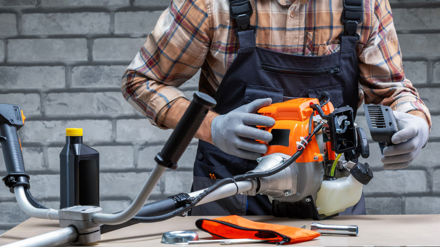 Assistenza e riparazione attrezzature per il giardinaggio